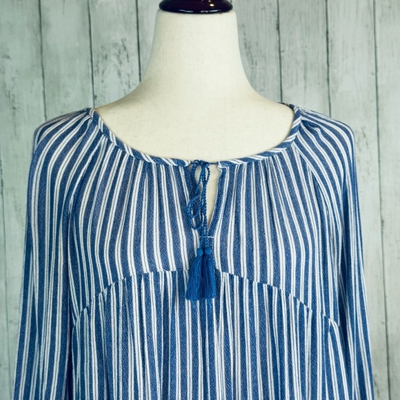 Old Navy | Blue and White Striped Blouse - Picture 2 of 11
